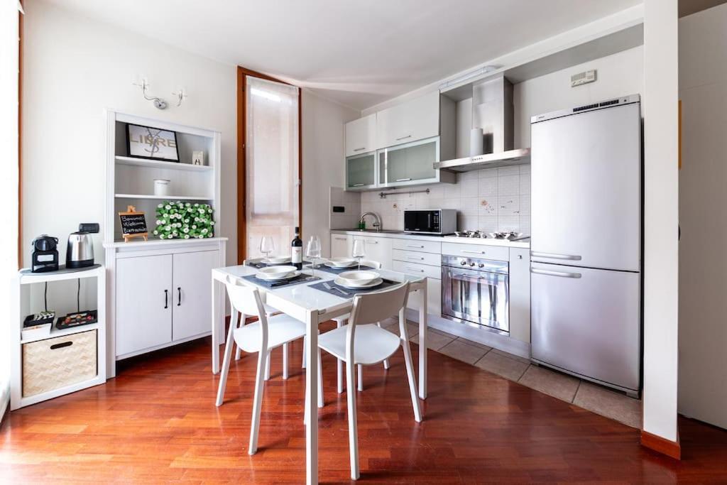 Appartamento Caterina A 5 Minuti Da Milano Fiere E San Siro Con Wifi-Netflix-Free Parking المظهر الخارجي الصورة
